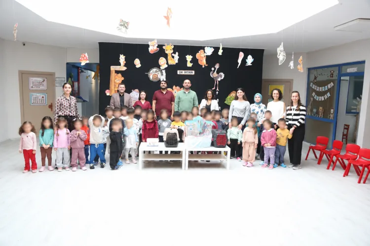 Minik Öğrencilere Veterinerlik Eğitimi Verildi