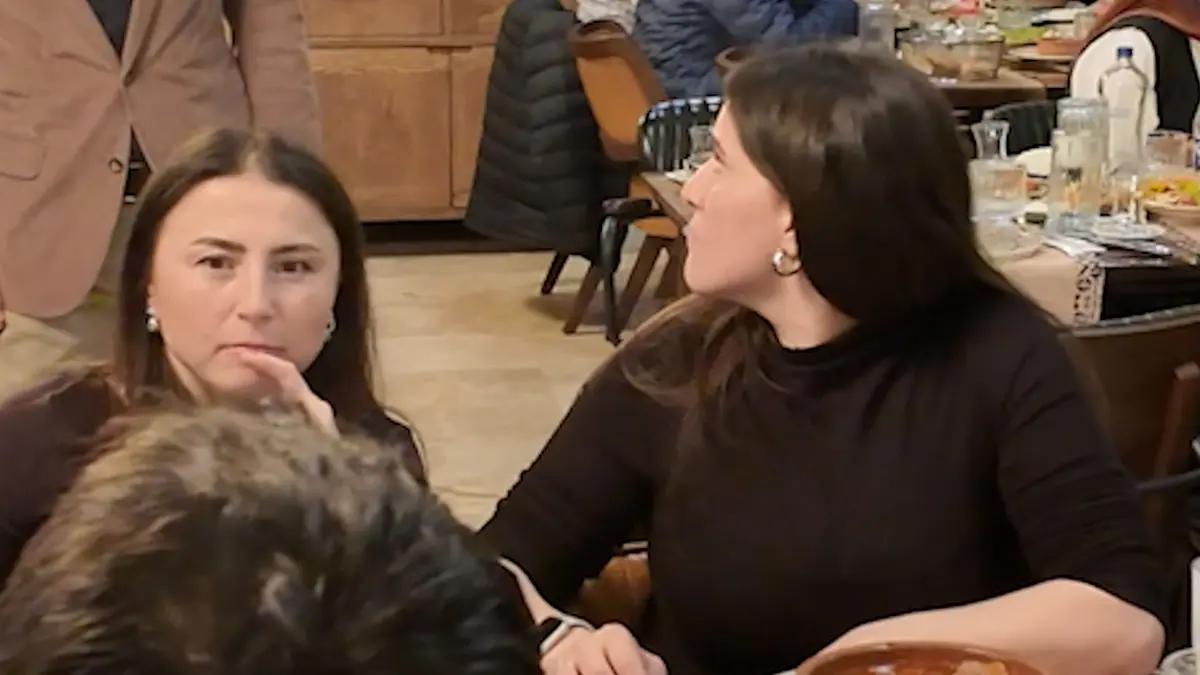 Düzce Belediyesi nden anlamlı 12 Mart İstiklal Marşı nın Kabulü deneyi! Minik piyanist büyük takdir topladı 2