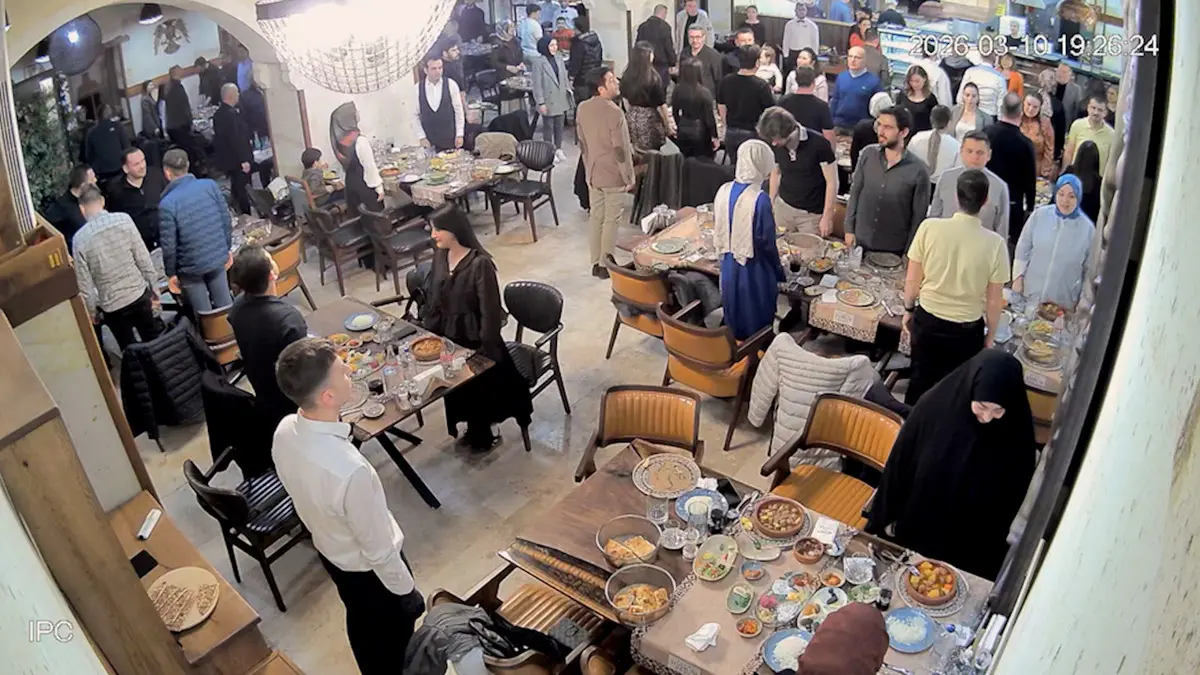 Düzce Belediyesi nden anlamlı 12 Mart İstiklal Marşı nın Kabulü deneyi! Minik piyanist büyük takdir topladı 7