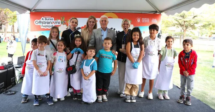 Minik Şefler Bursa Festivali’nde Hünerlerini Sergiledi