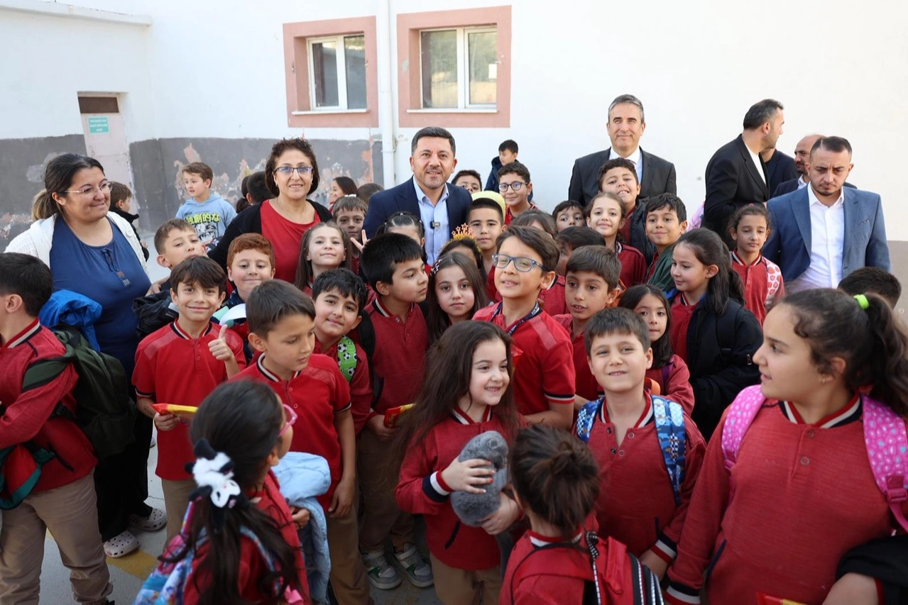Minik Sınıf Başkanı’nın Büyük Daveti!