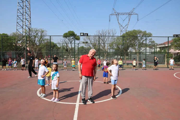 Minik Sporculara Şadi Özdemir’den Sürpriz Ziyaret