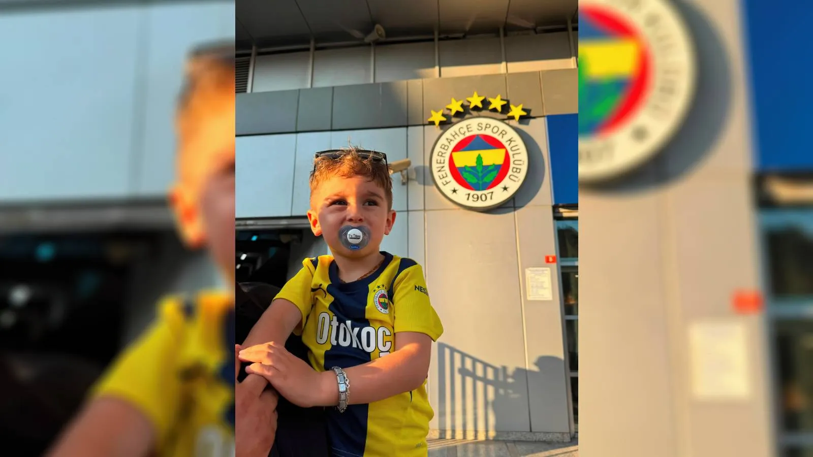 Minik Taraftar Göktuğ, Lyon Maçı İçin Kadıköy’de!