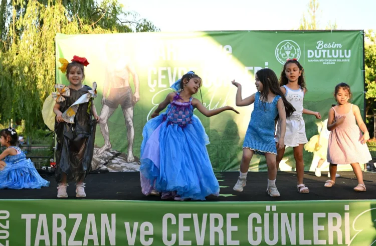 Minikler Geri Dönüşümle Modayı Yeniden Yaratıyor!