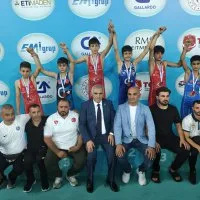 1785380420<em>918</em>Minikler-Gures-Turkiye-Sampiyonasina-Buyuksehir-damgasi.jpeg