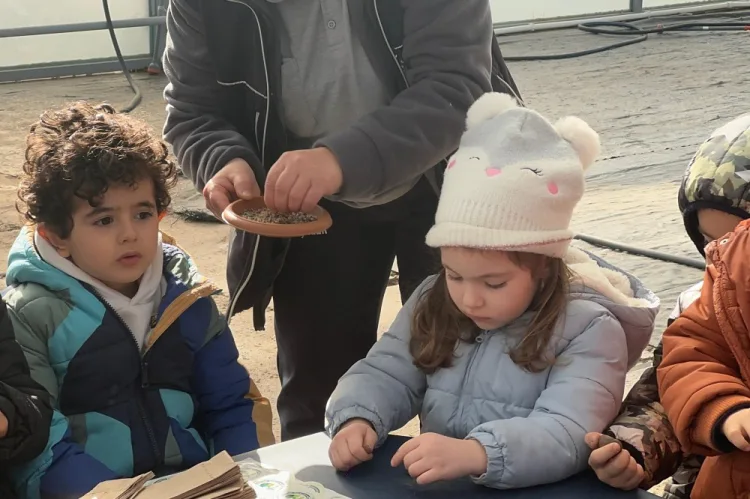 Miniklerden Doğaya Sarılan Eller Etkinliği!