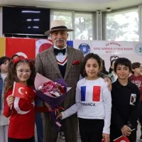 Miniklerden iç ısıtan 23 Nisan kutlaması