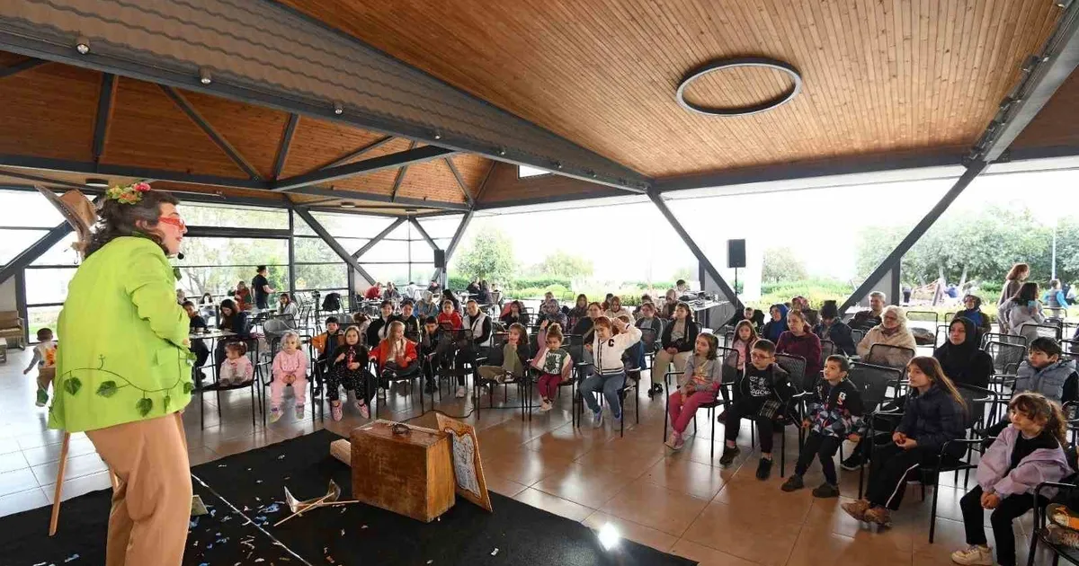 Miniklere Doğa Sevgisi: ‘Toprak Ana’ Tiyatrosu