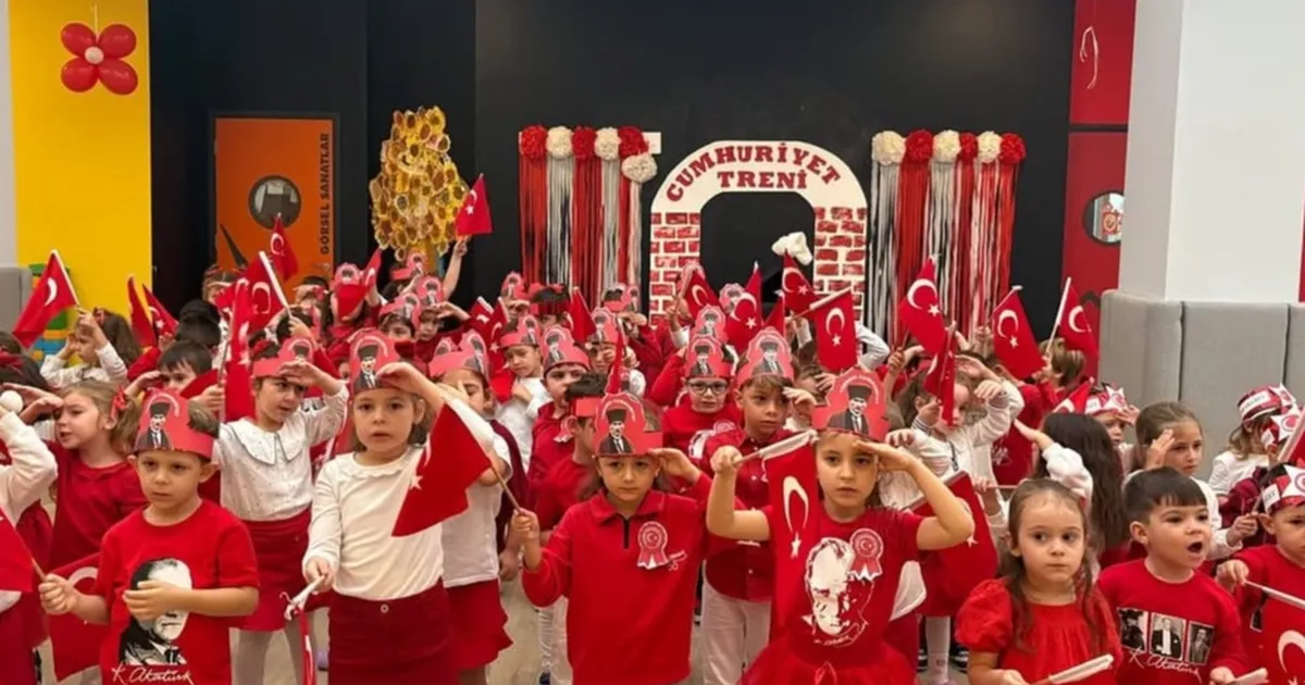 Miniklerin Coşkulu Cumhuriyet Bayramı Kutlaması!