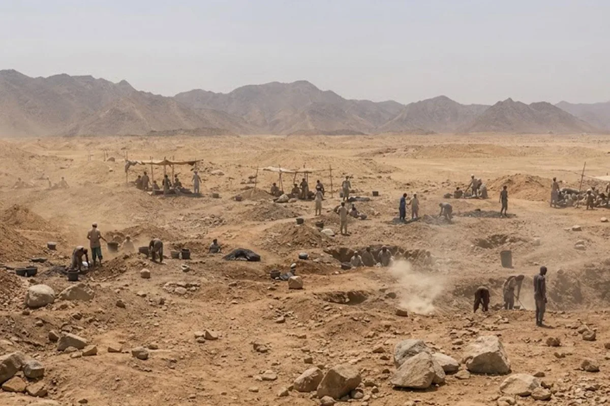Mısır-Sudan Sınırında Hava Saldırısı: 72 Madenci Hayatını Kaybetti
