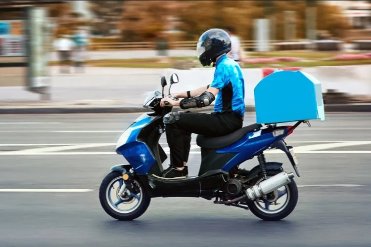 Moto-Kuryelere Yeni Düzenleme: Kazalar Azalacak!