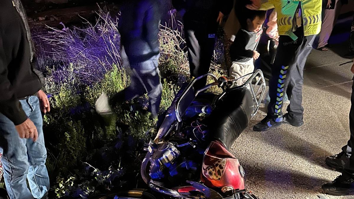 Motosiklet ve Otomobil Çarpıştı, İki Yaralı!
