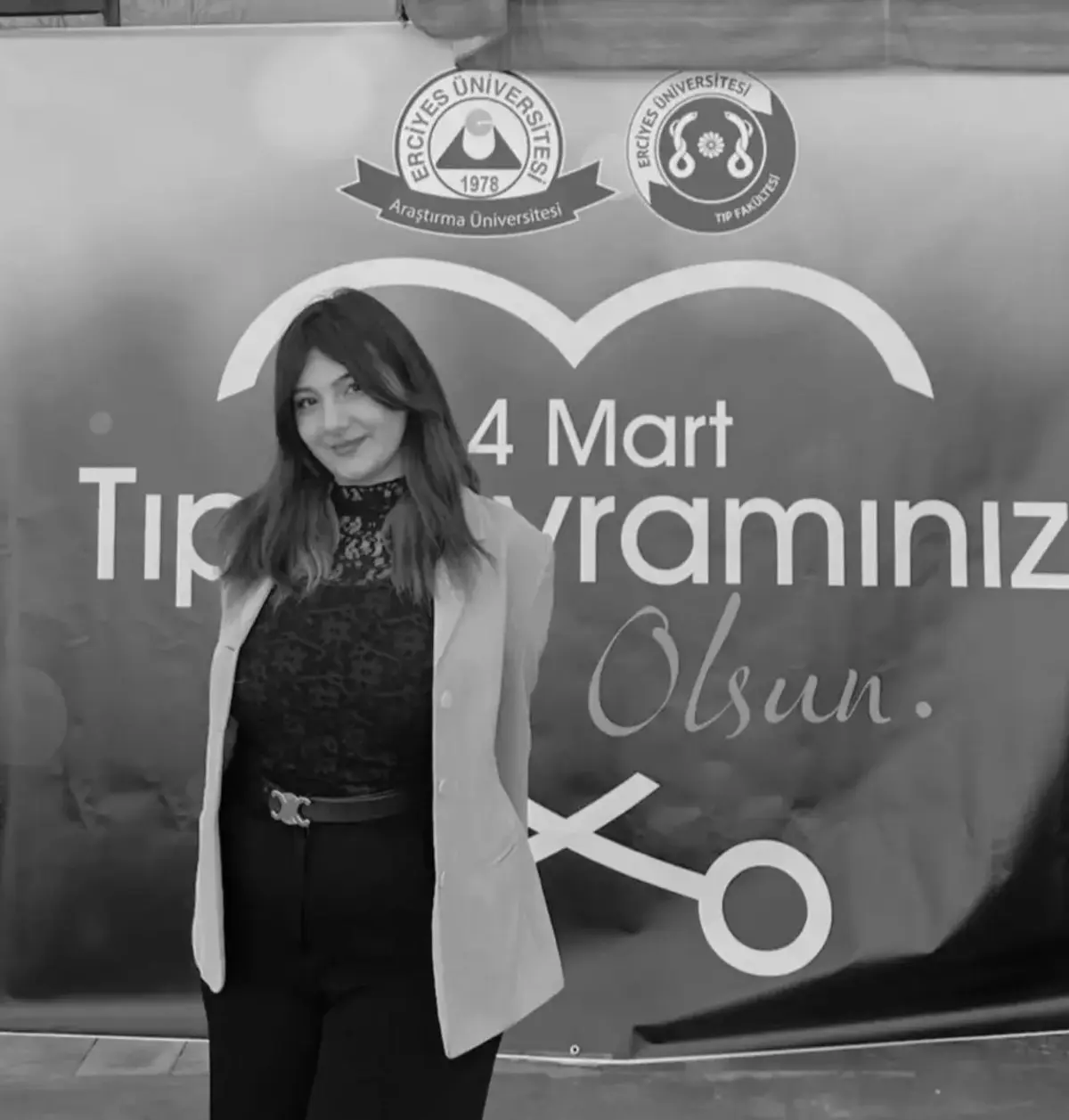 Otomobille çarptı: Motosikletli tıp öğrencisi genç kız hayatını kaybetti! 2