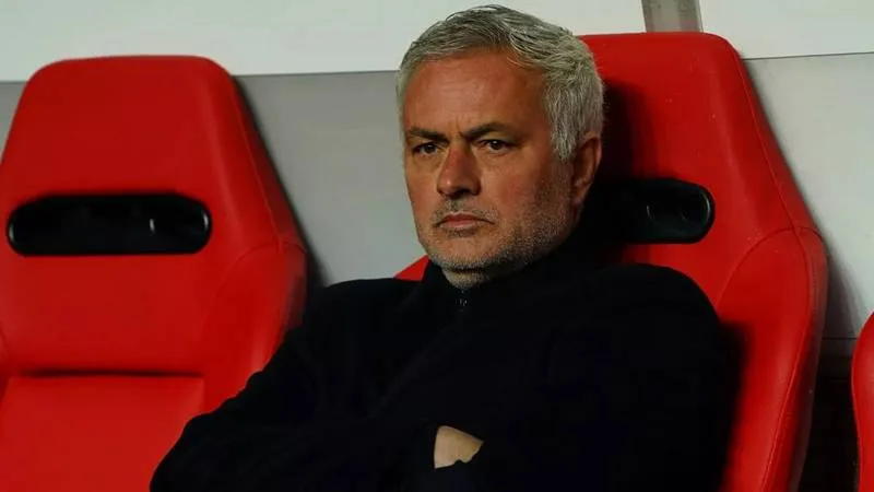 Mourinho, Benfica’da Kalacak!