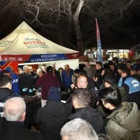 Mudanya’da gönüller bir oldu sofralar bereketle doldu Mudanya’da gönüller bir oldu sofralar bereketle doldu