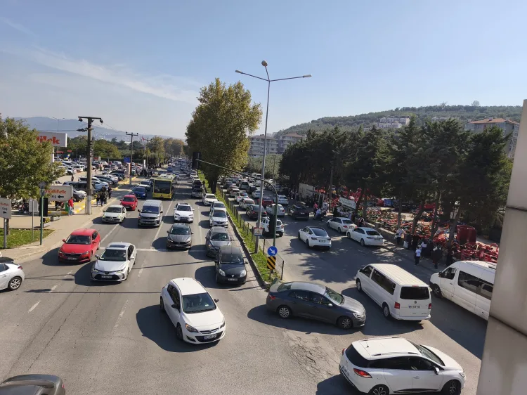 Mudanya’da SoloTürk Gösterisi İçin Yoğun Trafik!
