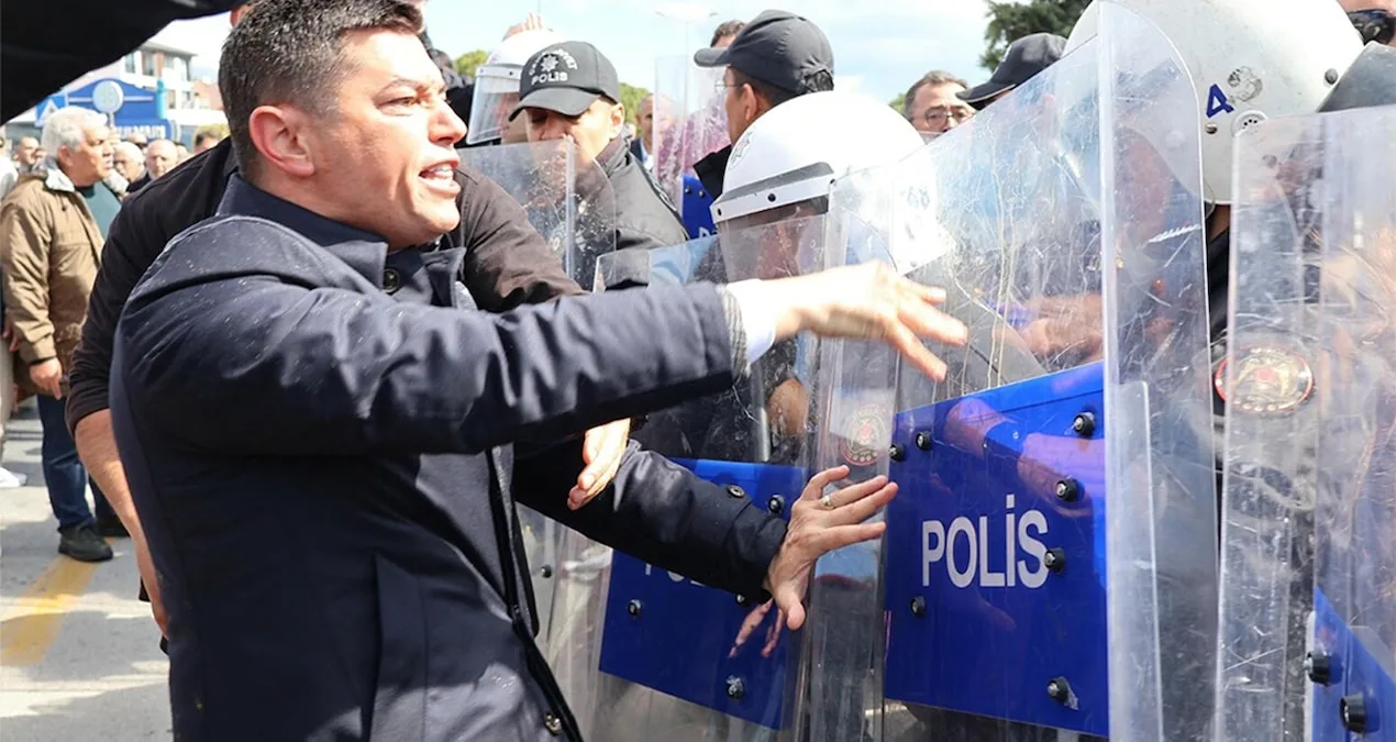 Muğla’da Protesto: Dava Açıldı, Gergin Anlar!