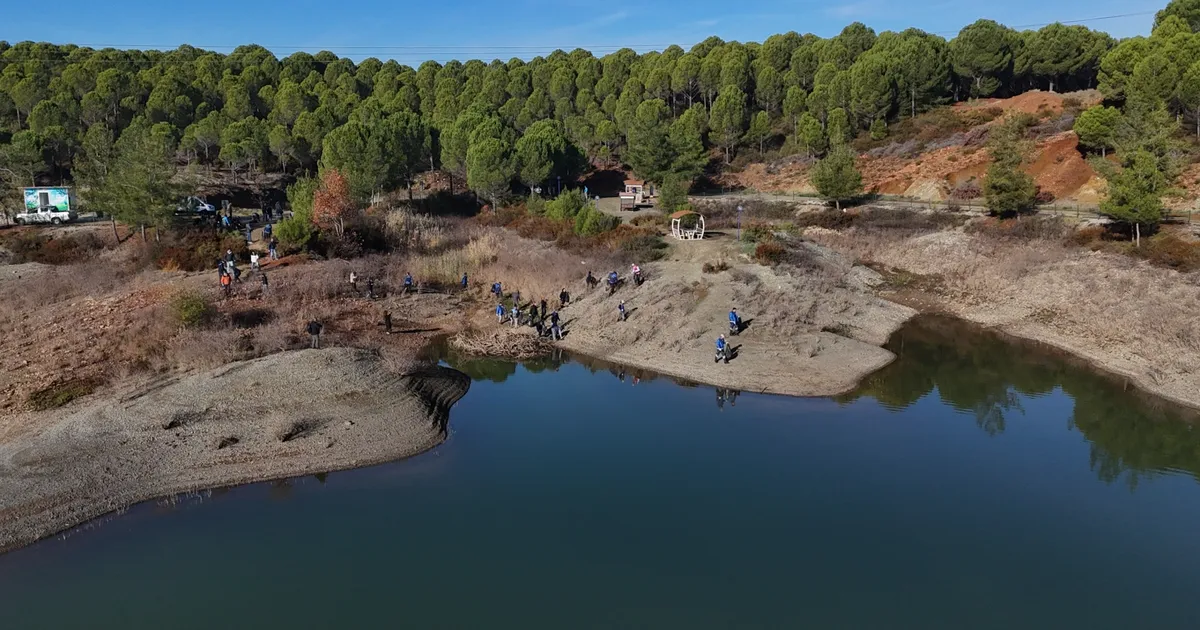 Muğla’da Ula Göleti’nde Temizlik Seferberliği