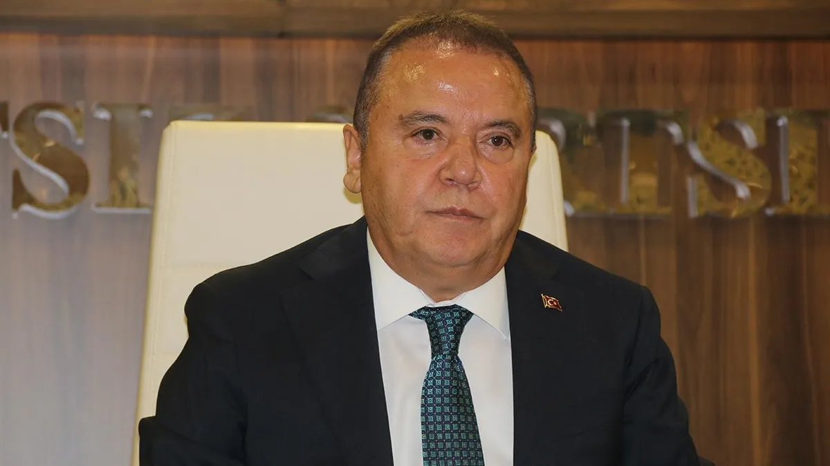 Muhittin Böcek’ten Etkin Pişmanlık Hamlesi!