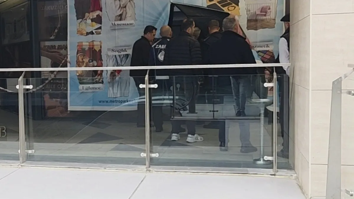Mühürlü SPA Salonuna Kurşun Yağmuru!