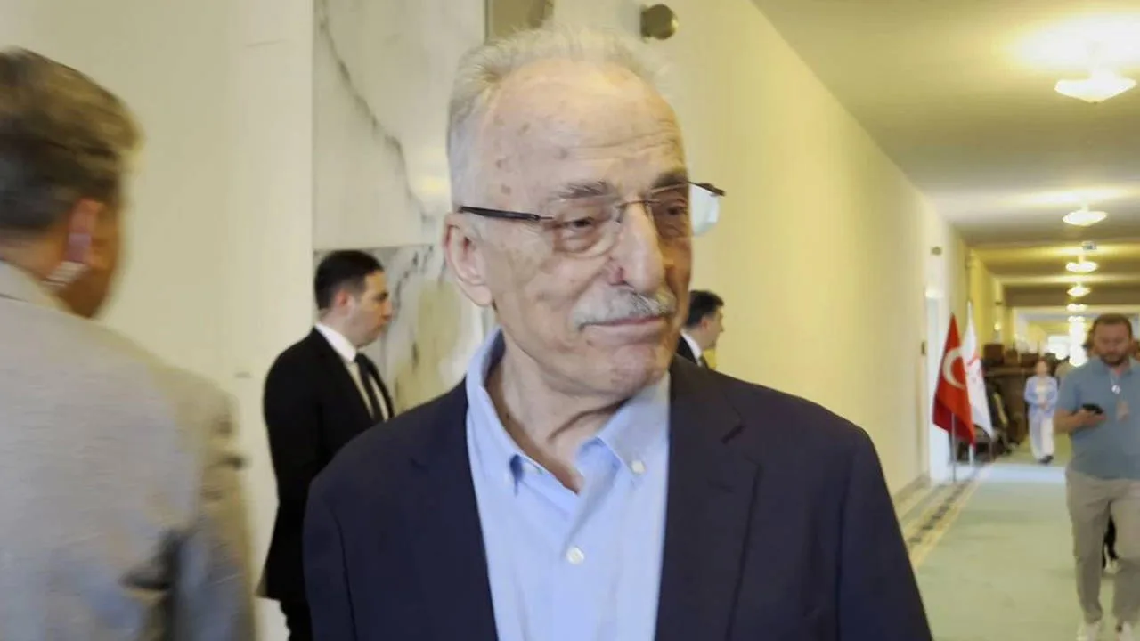 Murat Karayalçın’dan Özgür Özel’e Ziyaret!