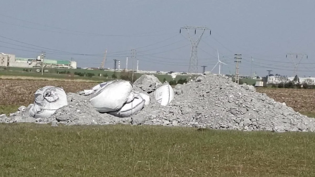 Muratlı’da Mera Alanına Atık Döküldü!