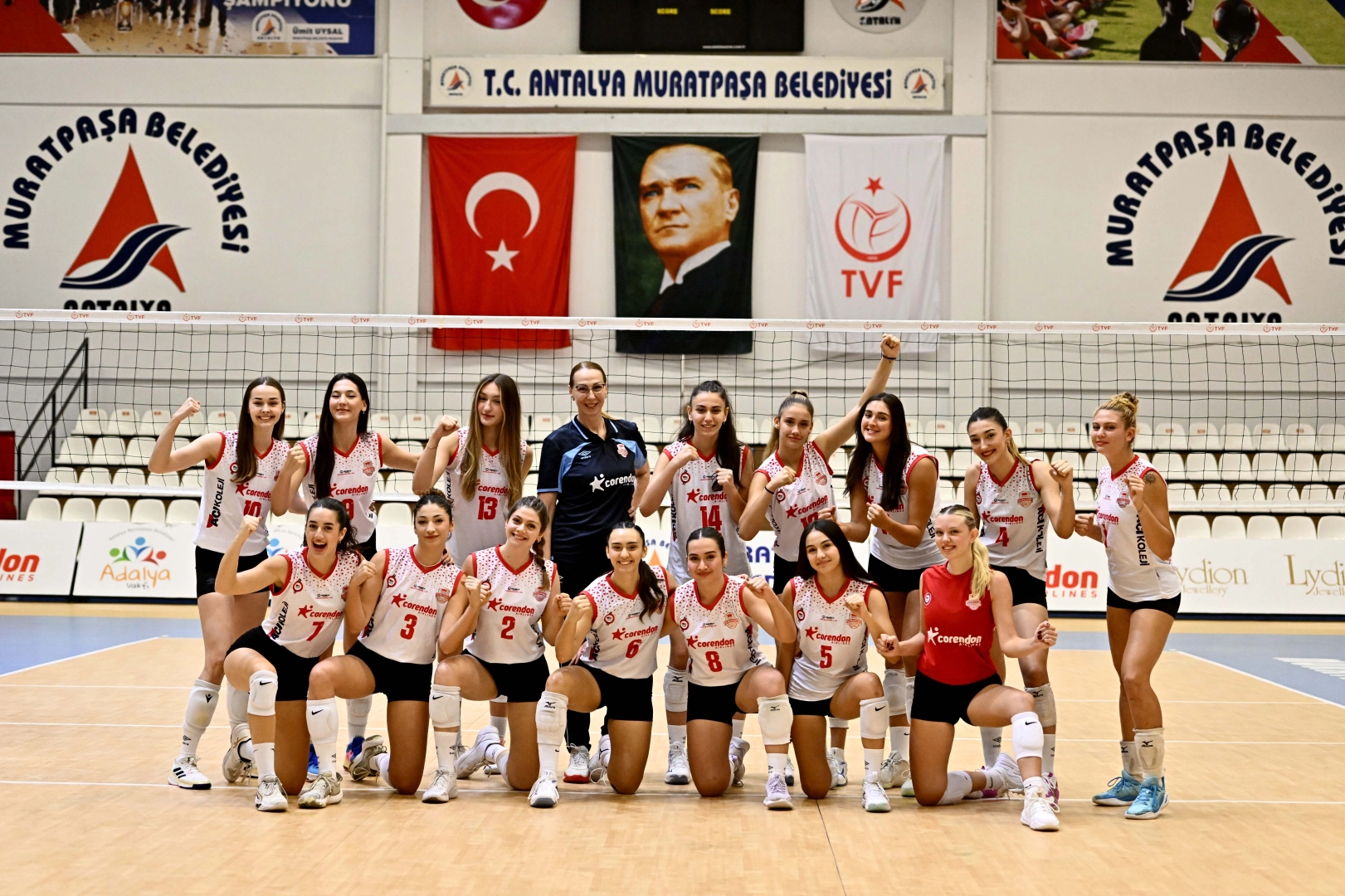 Muratpaşa Belediyespor Voleybolda Çıkış Yakaladı!