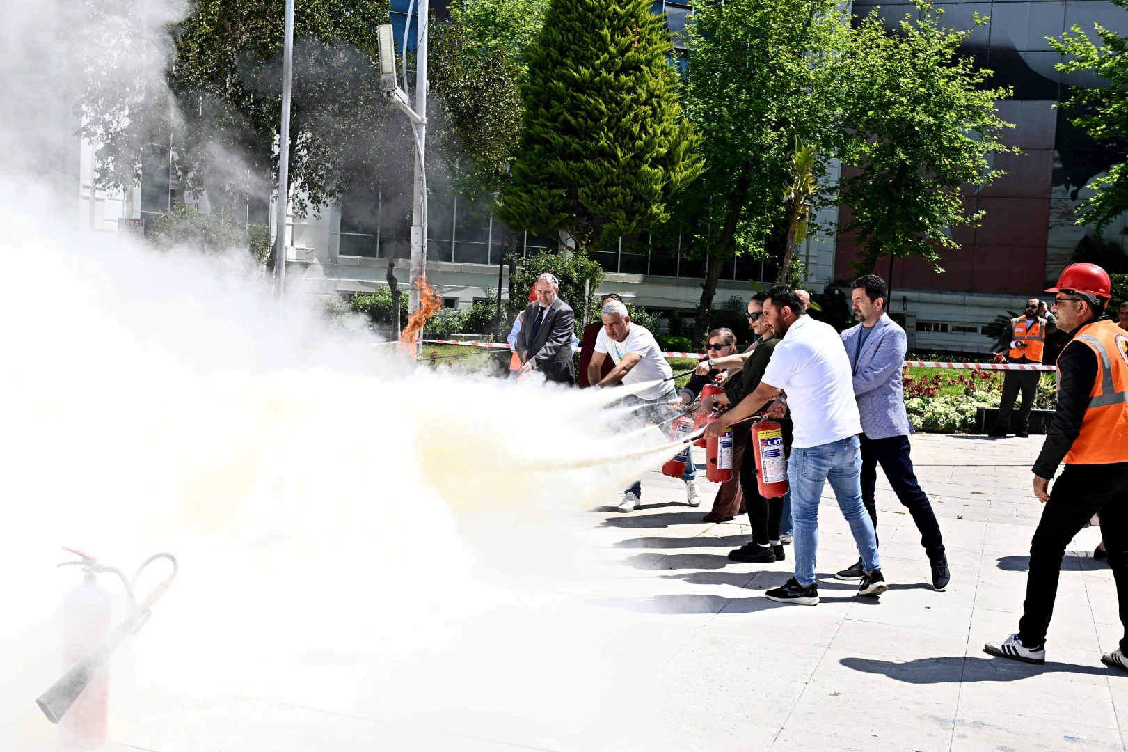 Muratpaşa’da Yangın Tatbikatı: Güvenli Adımlar