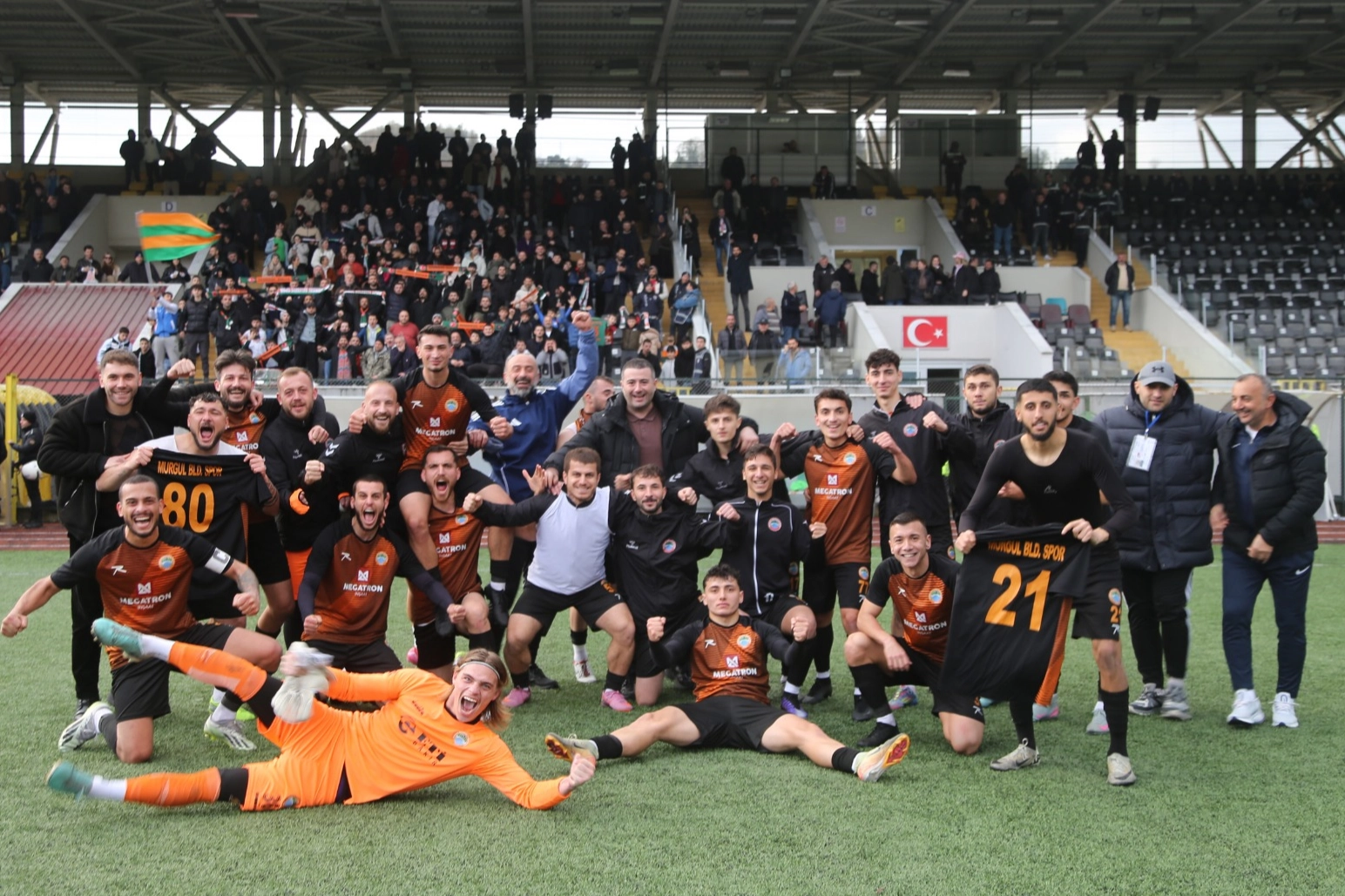 Murgul Belediyespor, Batlamaspor’u 3-0 Geçti!