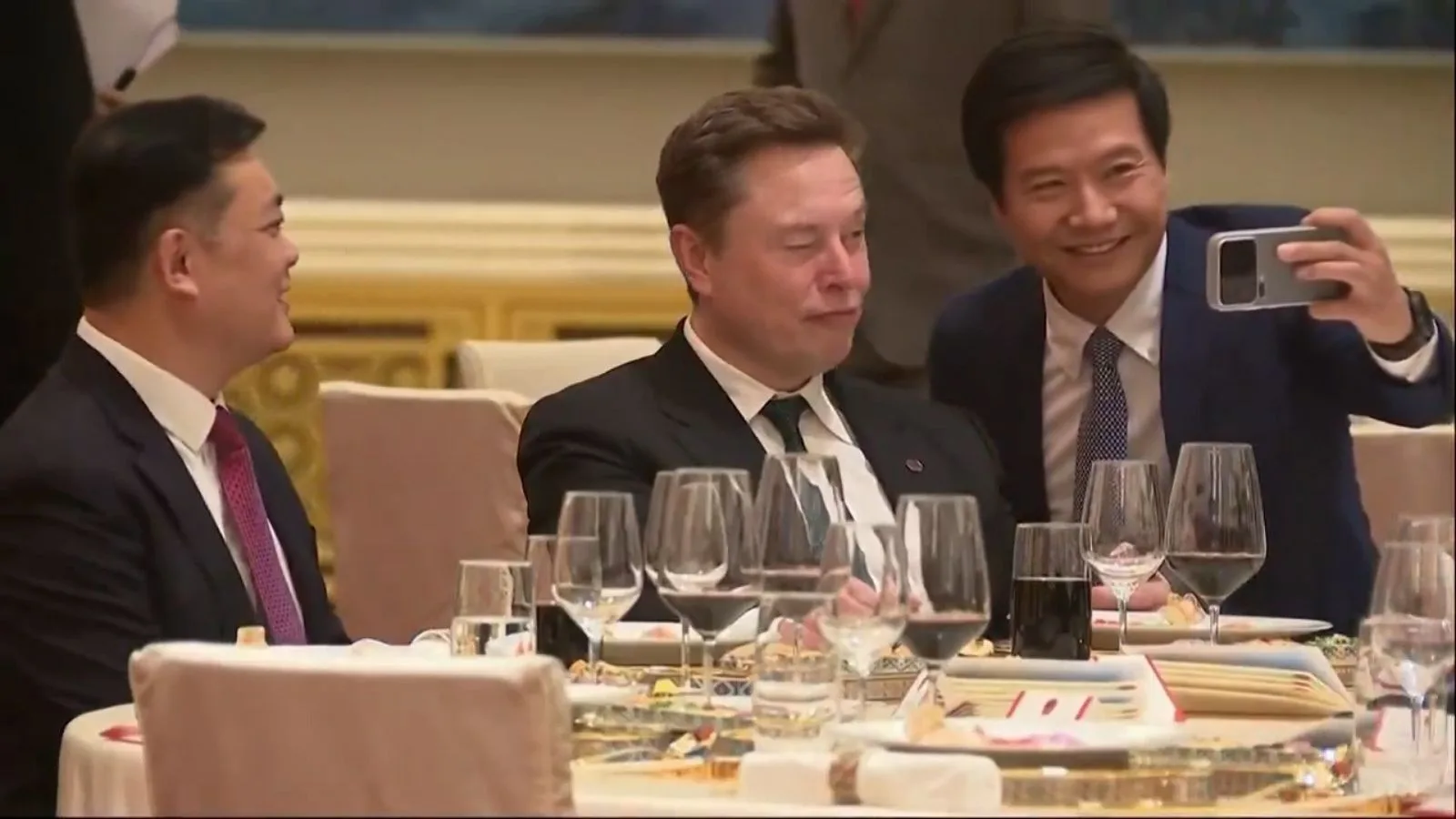 Musk ve Lei Jun’un Fotoğrafı Dünya Gündeminde!