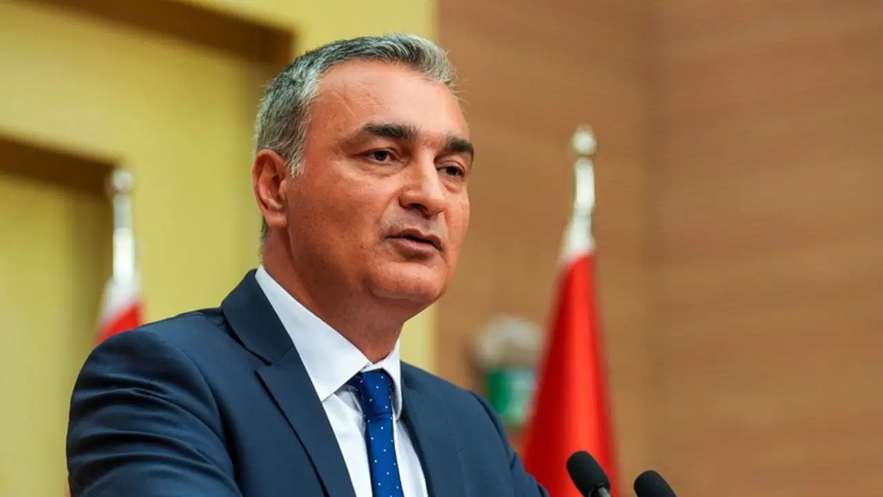 Müslim Sarı’dan Eyüpsultan’a Sert Tepki!