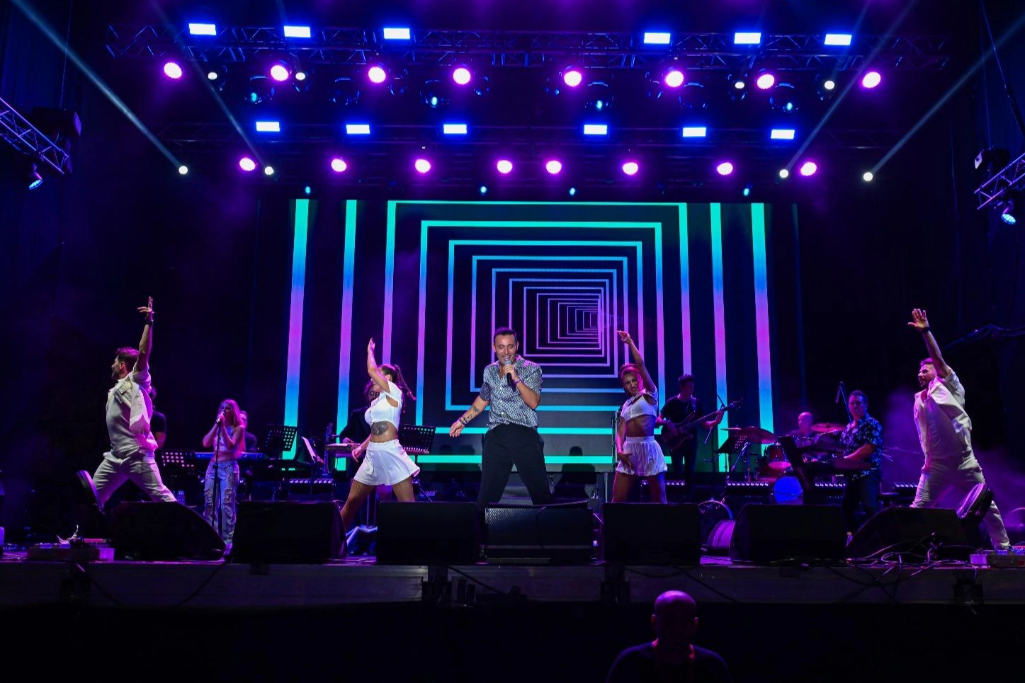 Mustafa Sandal’la İzmir’de Coşkulu Bir Gece!
