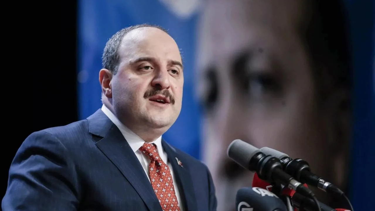 Mustafa Varank’tan Özgür Özel’e Sert Uyarı!