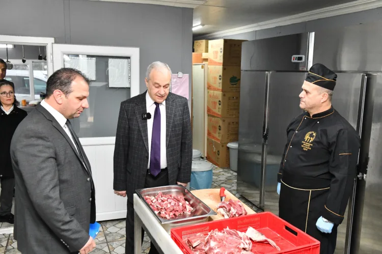 Mustafakemalpaşa’da Ayçiçekleri Umut Oldu!