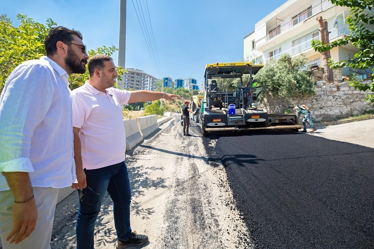 Narlıdere’de Asfalt Çalışmaları Hızla Devam Ediyor!