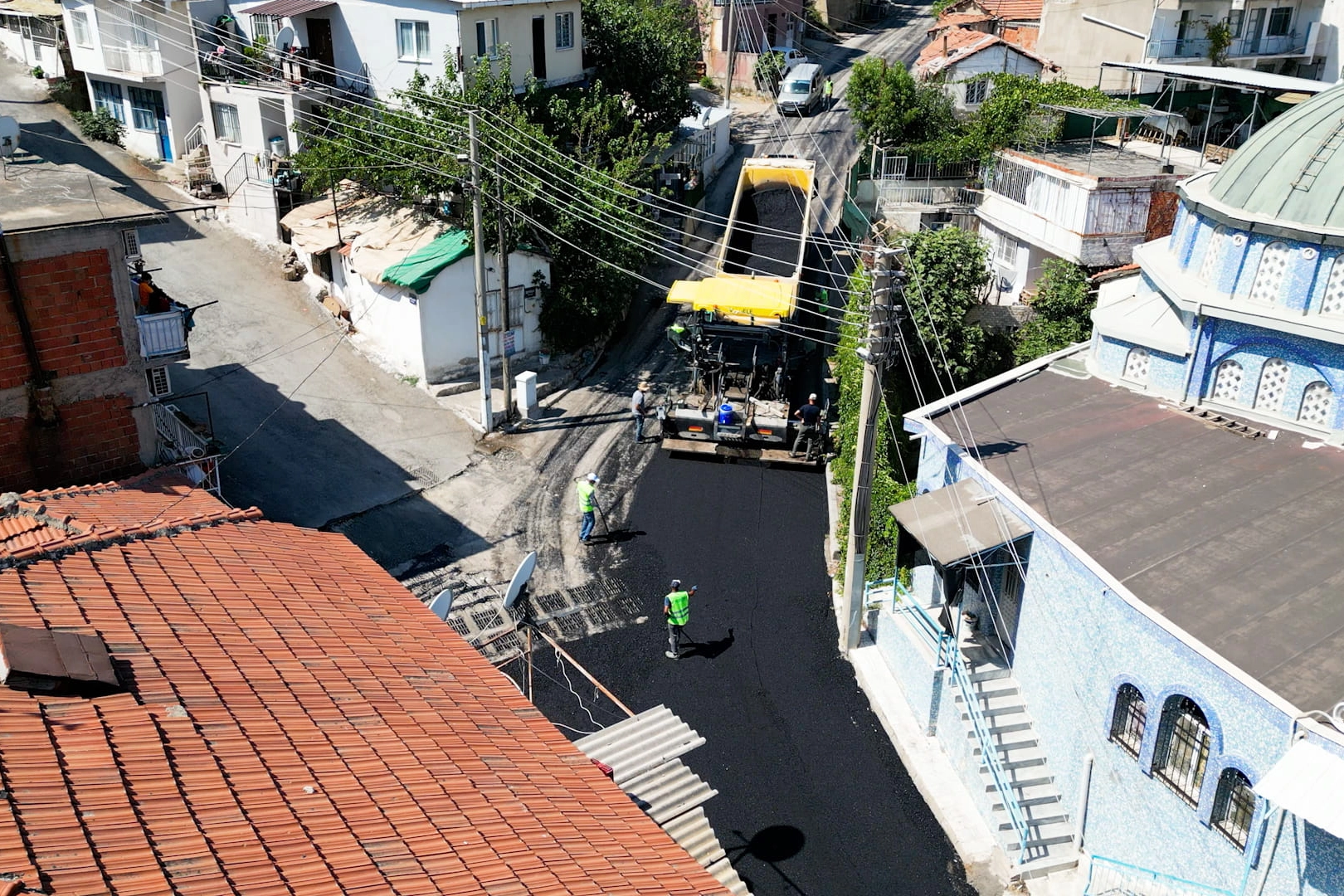 Narlıdere’de Asfalt Seferberliği Hızla Devam Ediyor!