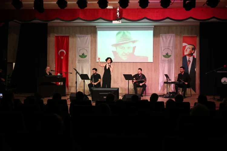 Nâzım Hikmet, 124. Yaşında Şiirle Anıldı