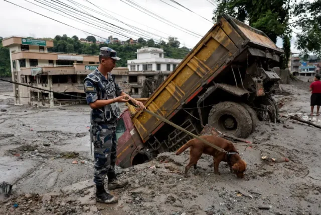 Nepal’de Sel Felaketinde Mucize: 10 Gün Sonra Hayatta Bulundu