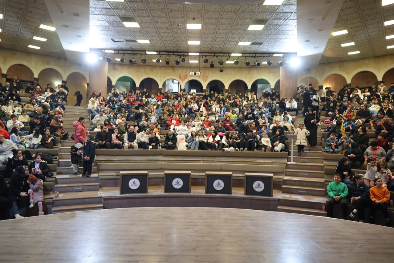 Nevşehir’de Sinema Akşamı: “Kardeş Takımı 2” İzledi!