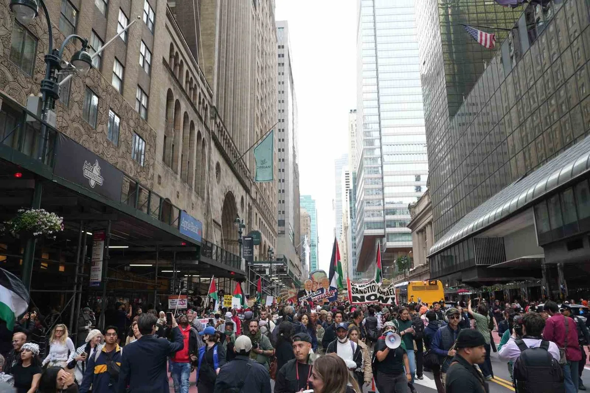 New York’ta Netanyahu’ya Karşı Büyük Protesto Gösterisi