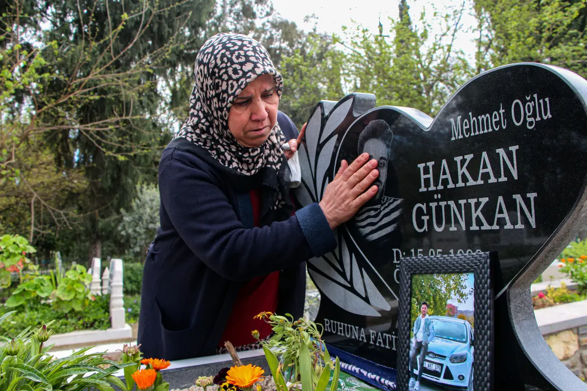 Erkek arkadaşını kalbinden bıçaklayarak öldürdü! Aile cezaya isyan etti 4