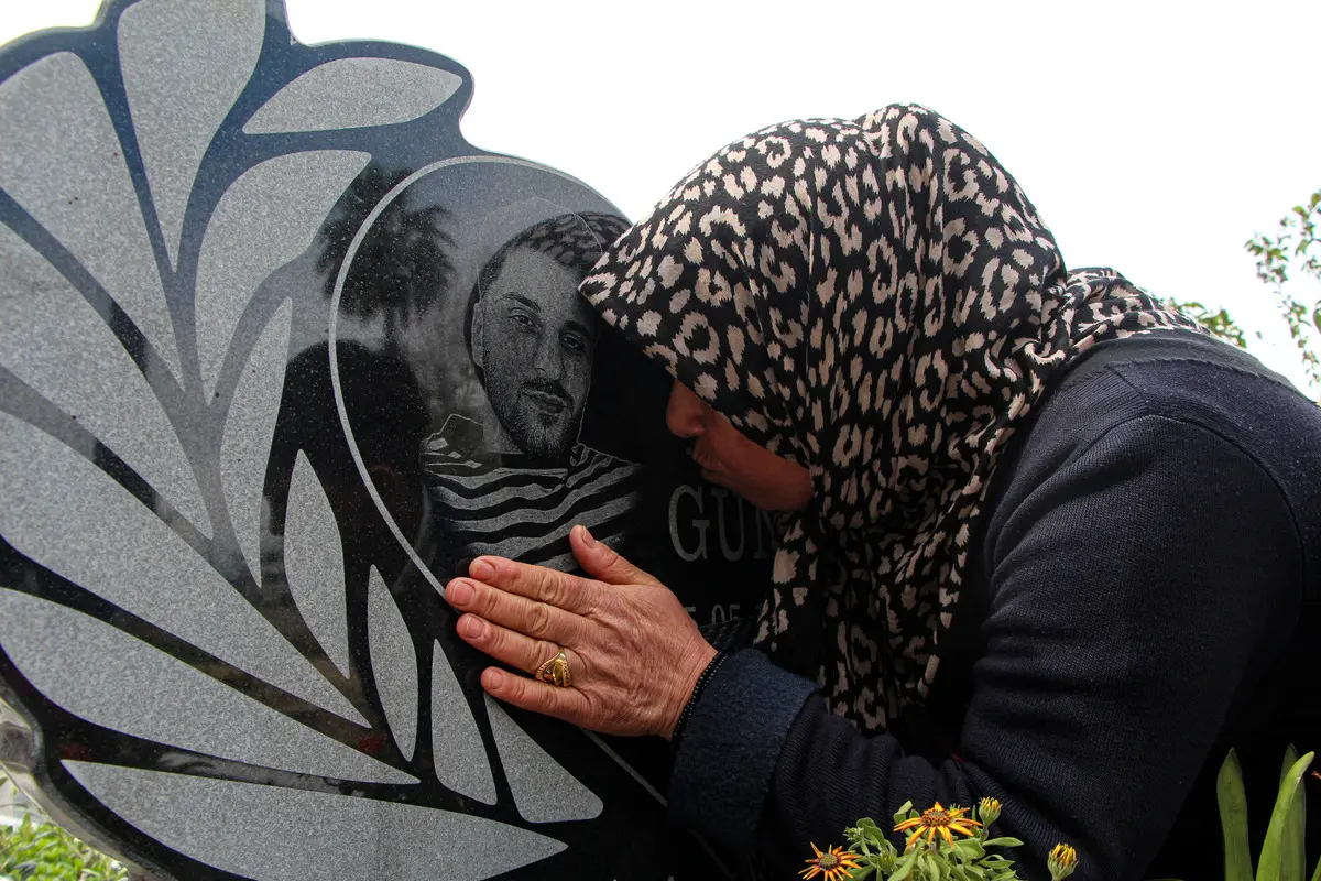 Erkek arkadaşını kalbinden bıçaklayarak öldürdü! Aile cezaya isyan etti 6