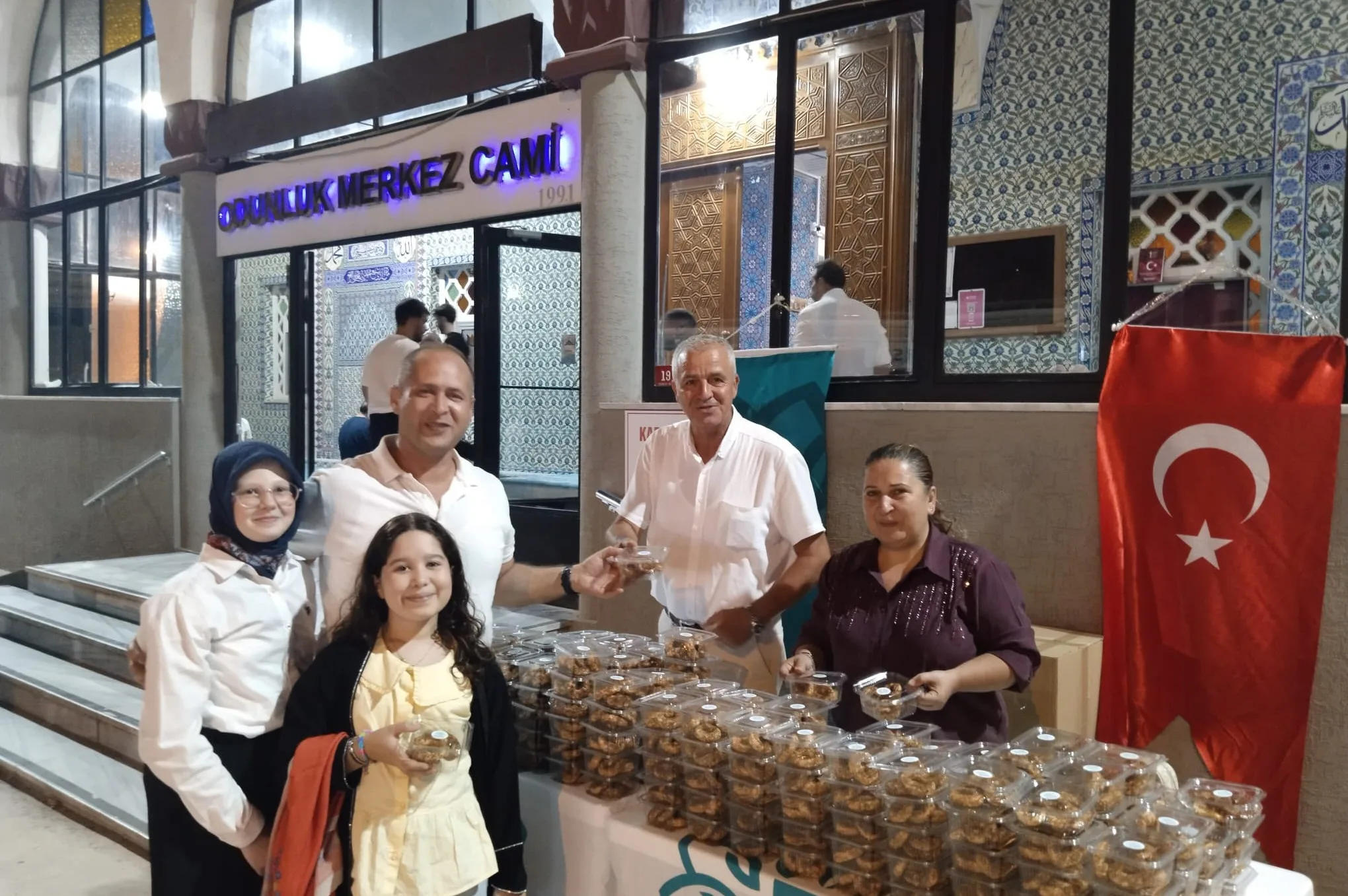Nilüfer Belediyesi’den kandil simidi ikramı