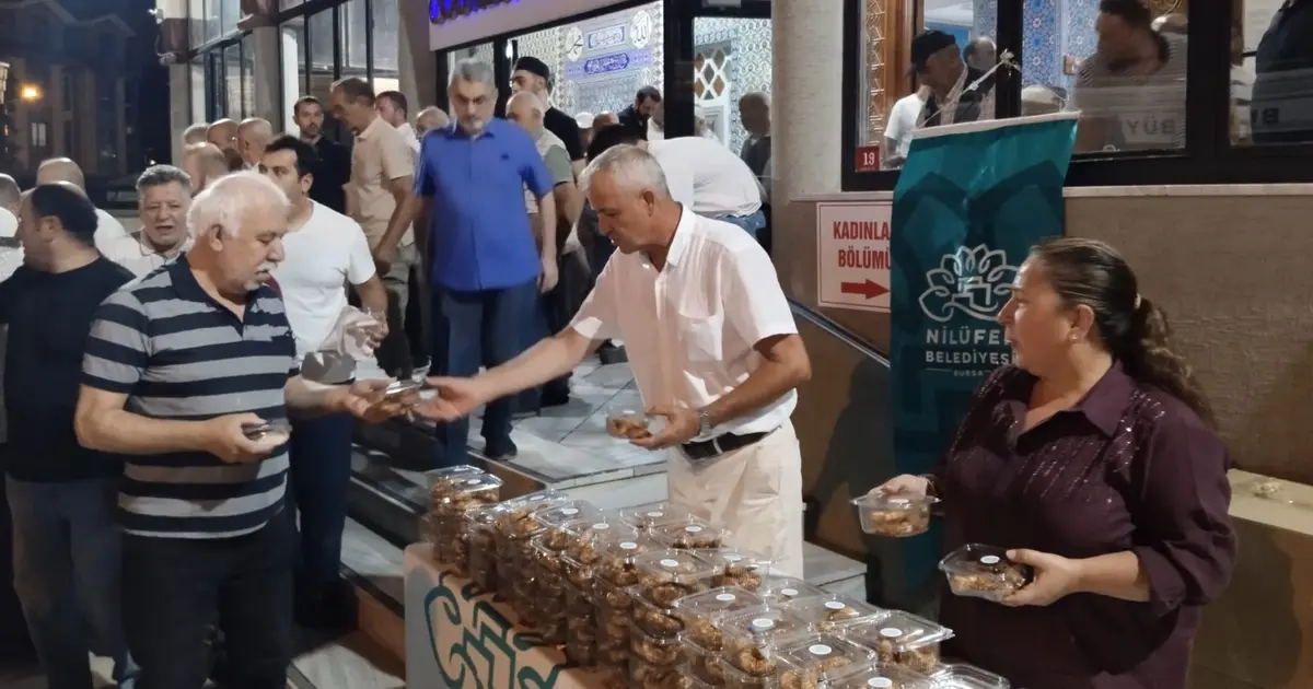 Nilüfer Belediyesi’nden Kandil İkramı