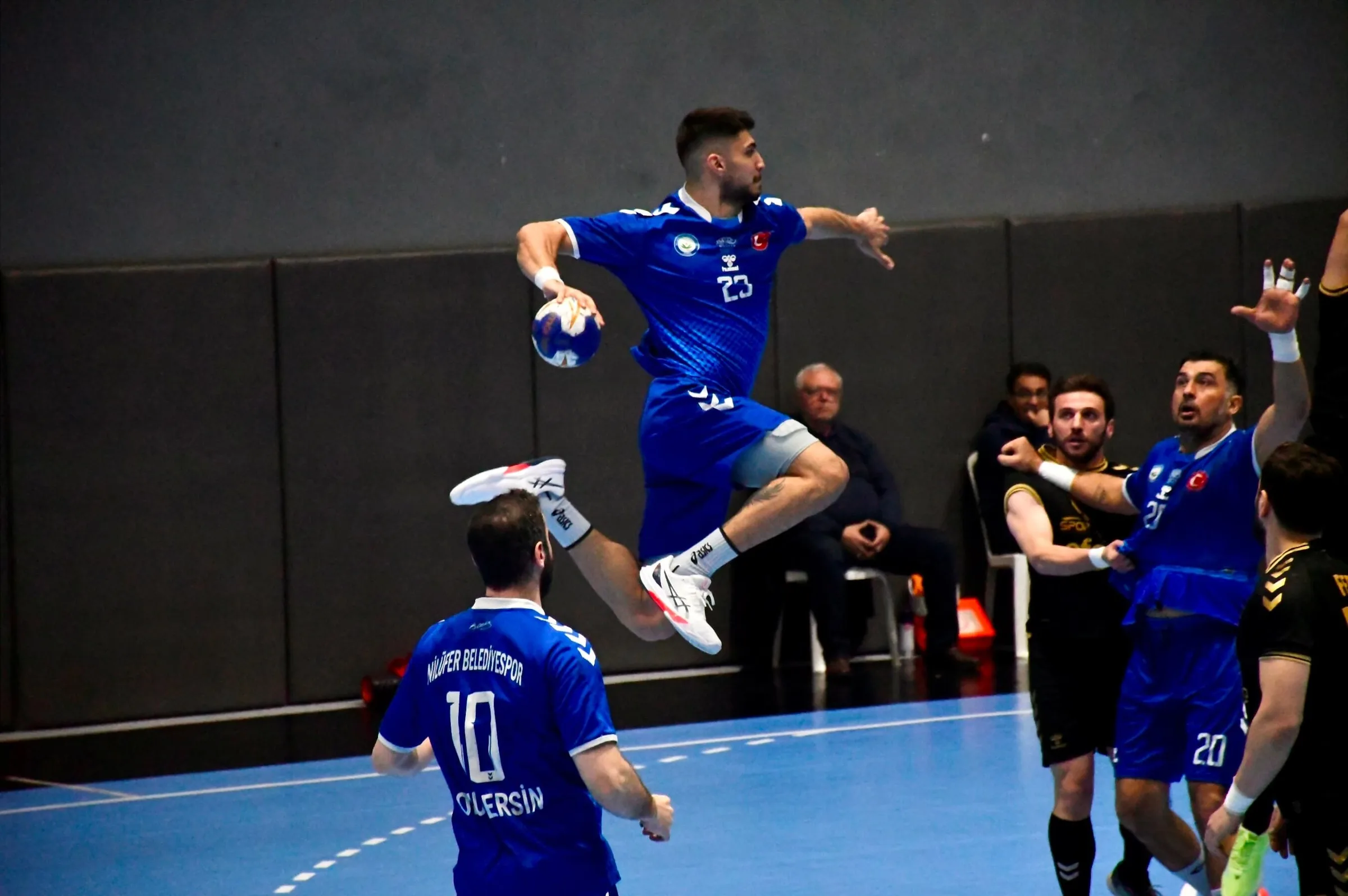Nilüfer Belediyespor Güneysuspor karşısında galip