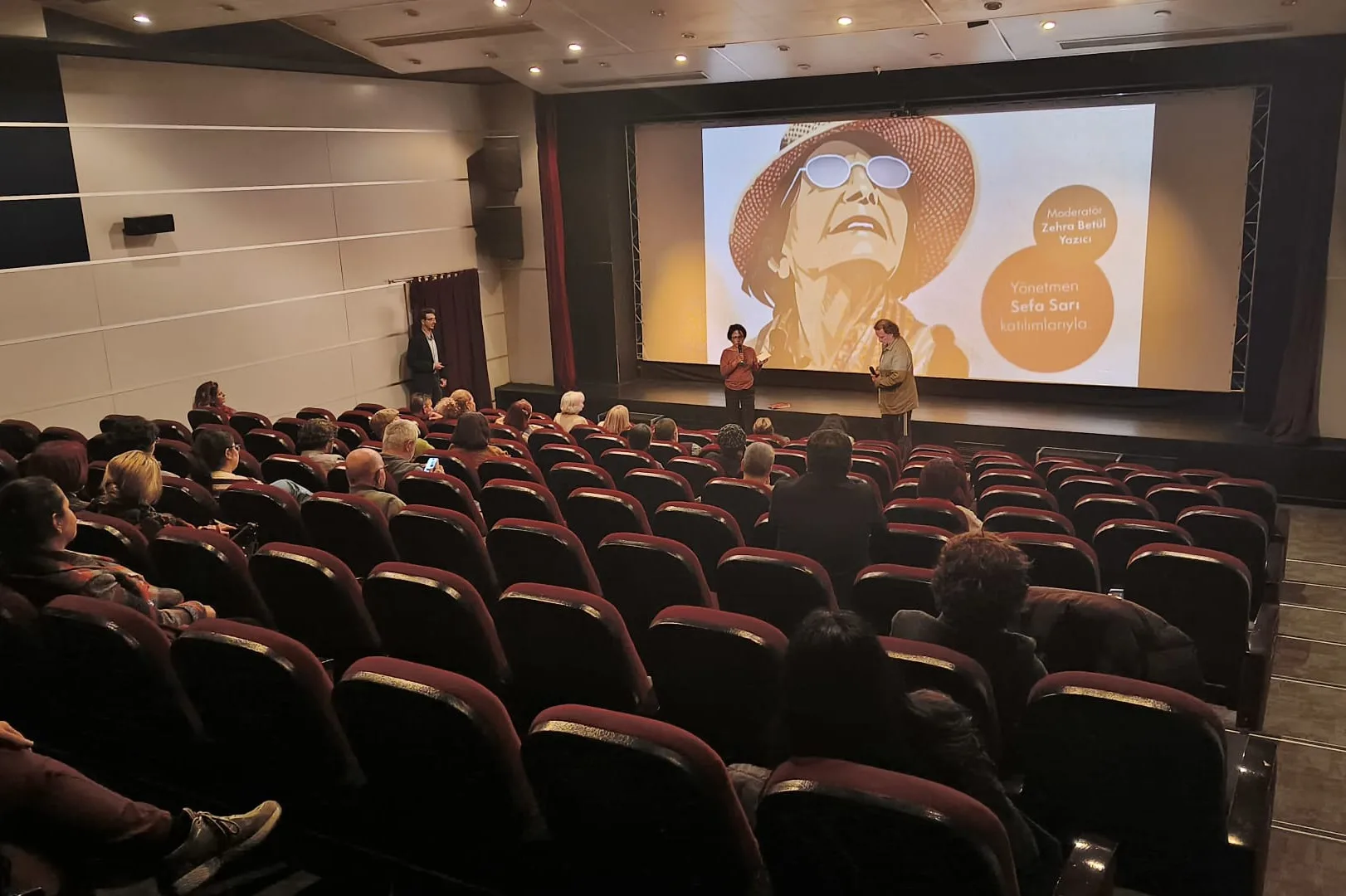 Nilüfer’de “İnceliklerin Şairi” Gülten Akın anıldı