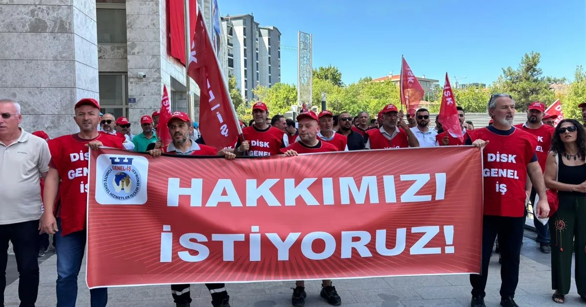 Nilüfer’de İşçiler Hakkını Arıyor, İş Bıraktılar!