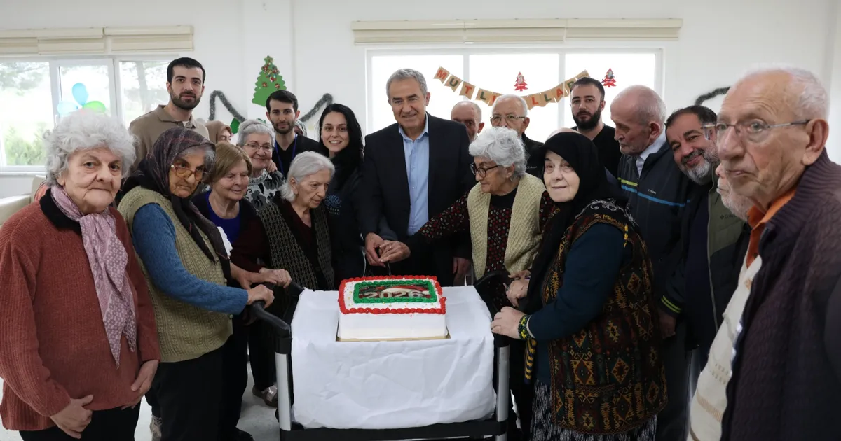 Nilüfer’de Yaşlılar Yeni Yıla Coşkuyla Girdi!