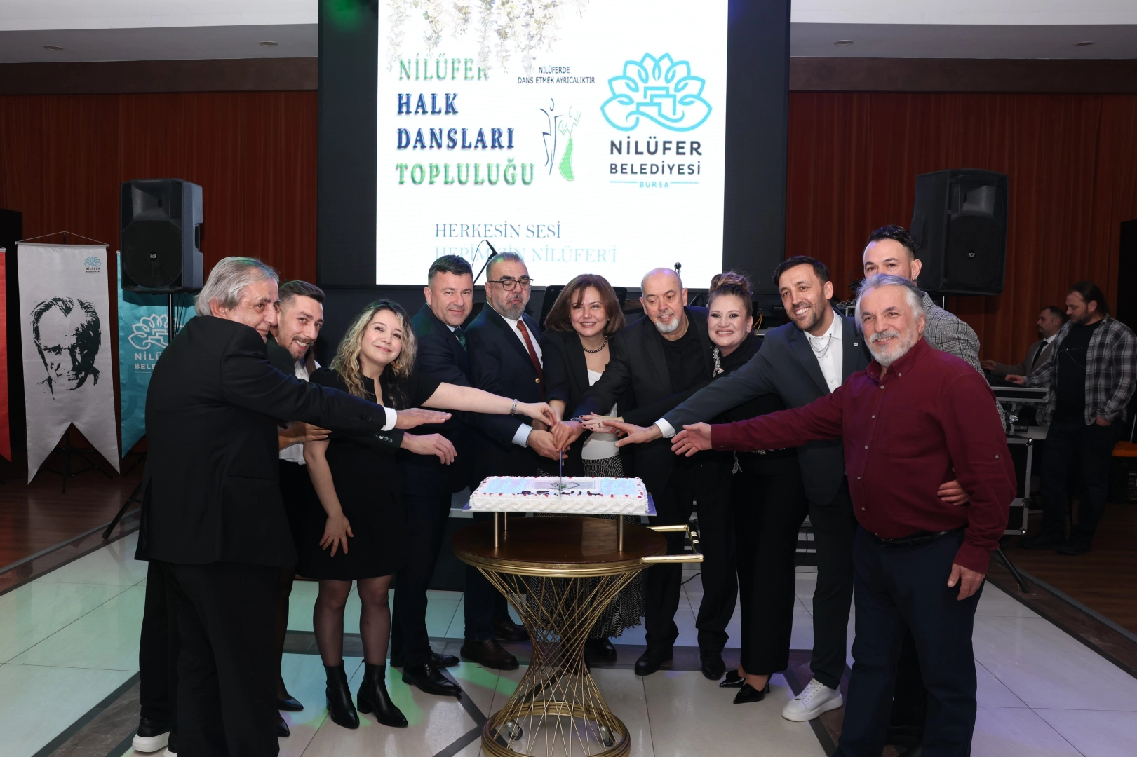 Nilüfer Halk Dansları 25. Yılını Coşkuyla Kutladı