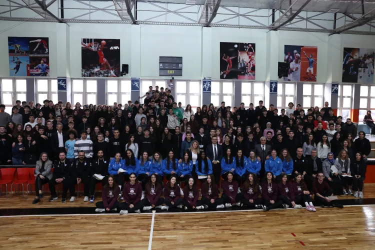 Nilüfer’in Sultanları: Gençlere Hayal Peşinde Koşun!